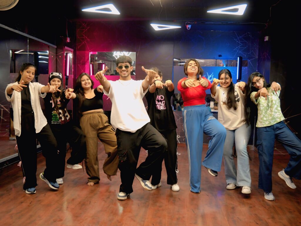 best Bollywood dance classes in Mayur Vihar